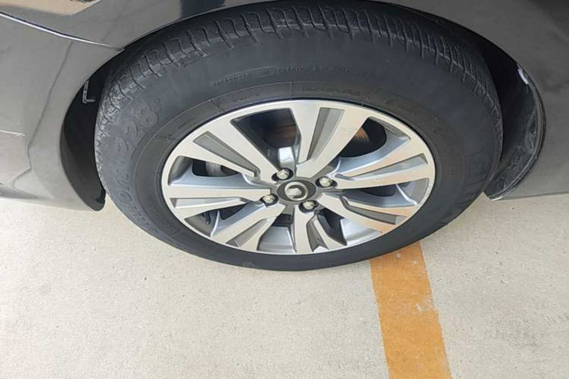 Used Great Wall C30 2015 1.5L Manual Comfort Model Left Front Wheel Hub