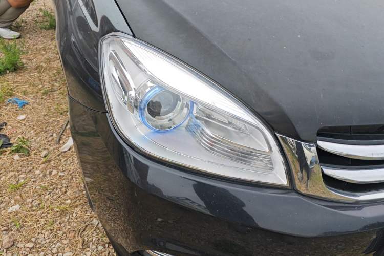 Used Great Wall C30 2015 1.5L Manual Luxury Model Right Front Headlight
