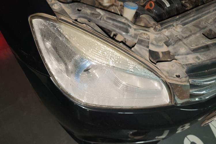 Used Great Wall C30 2015 1.5L Manual Comfort Model Right Front Headlight