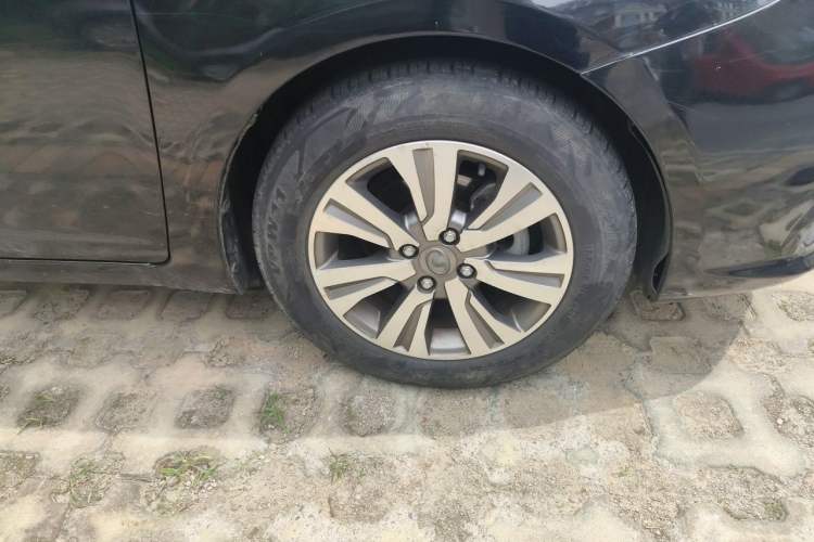 Used Great Wall C30 2015 1.5L Manual Comfort Model Right Front Wheel Hub