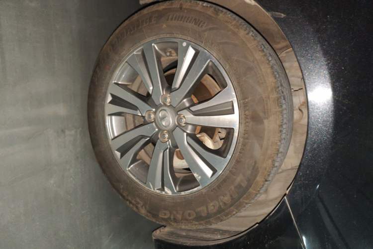 Used Great Wall C30 2015 1.5L Manual Comfort Model Right Front Wheel Hub