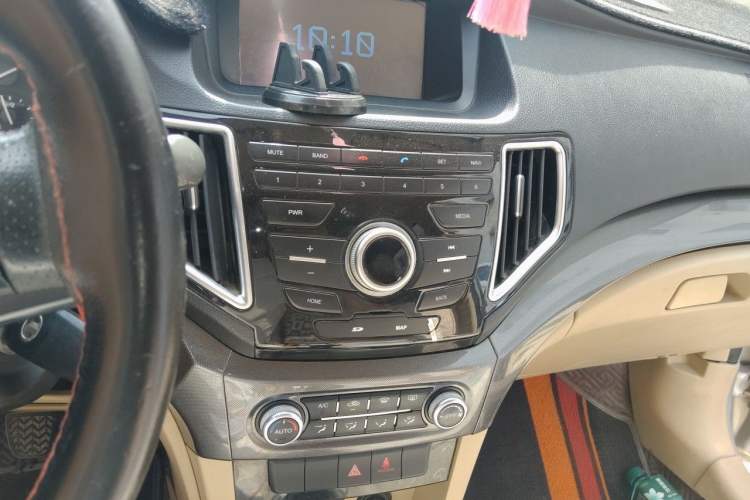 Used Great Wall C30 2015 1.5L Manual Luxury Model Audio And AC Panel