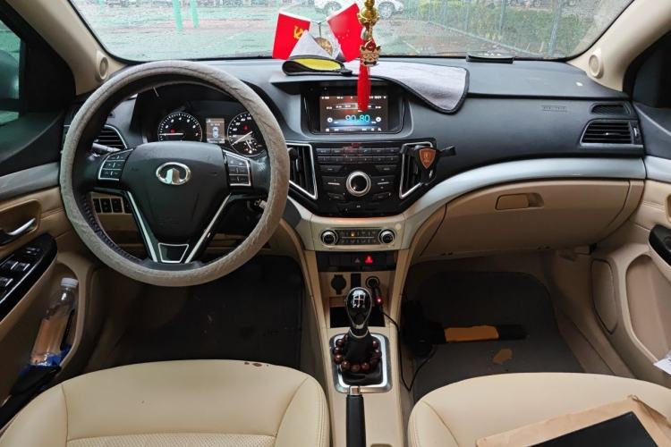 Used Great Wall C30 2015 Classic Edition 1.5L Manual Enjoyment Model Center Console
