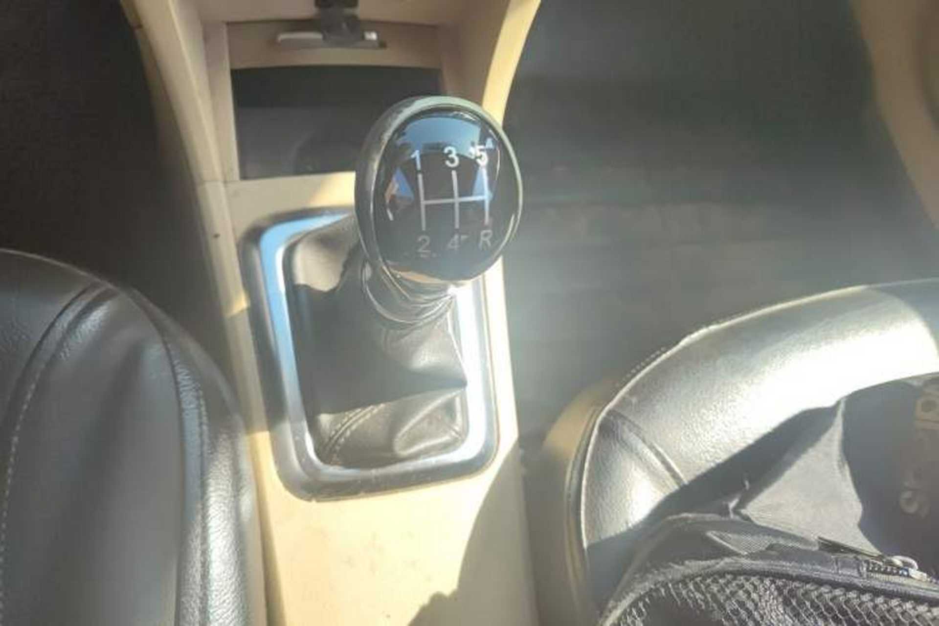 Used Great Wall C30 2015 1.5L Manual Comfort Model Gear Lever