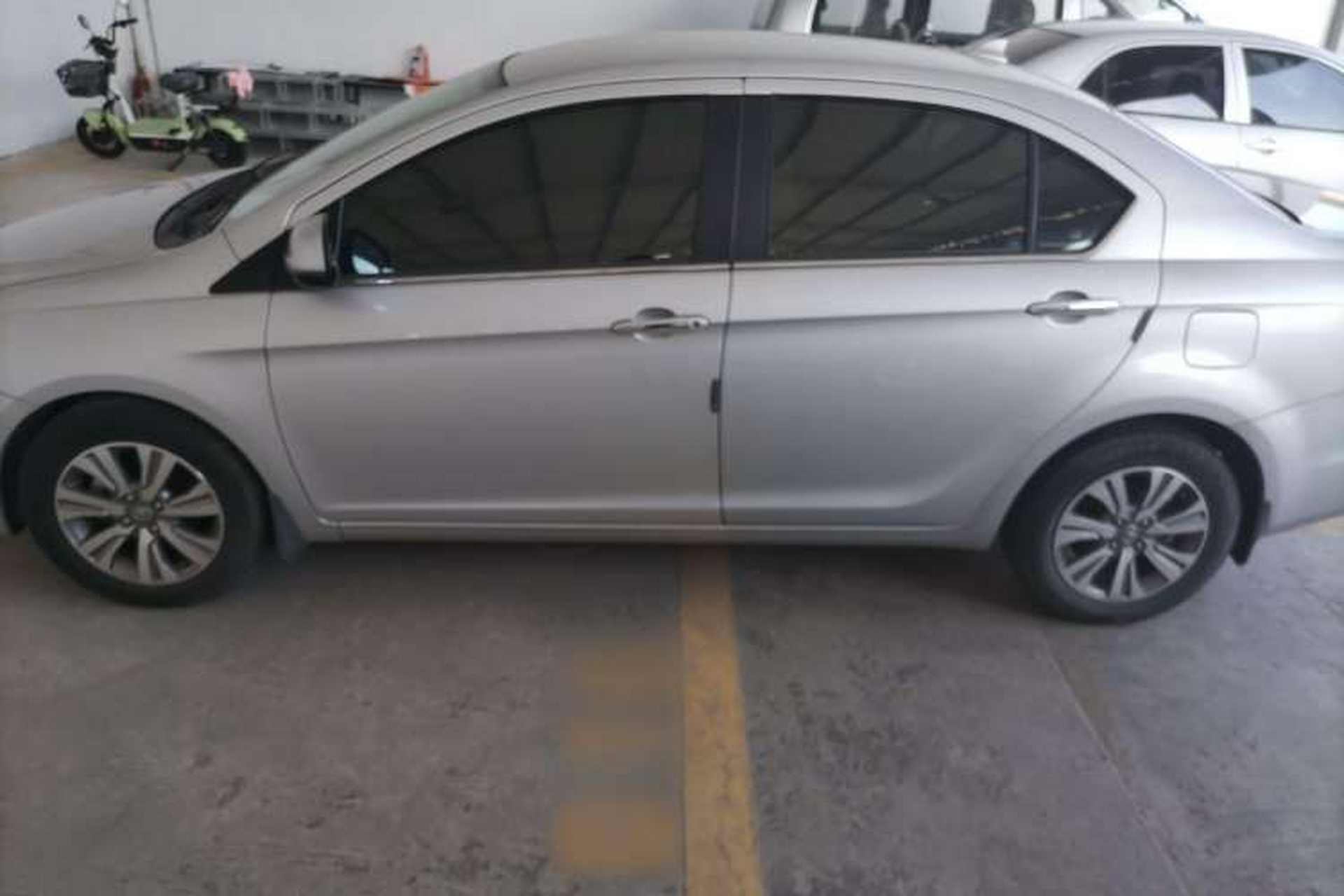 Used Great Wall C30 2015 1.5L AMT Luxury Model Left Side