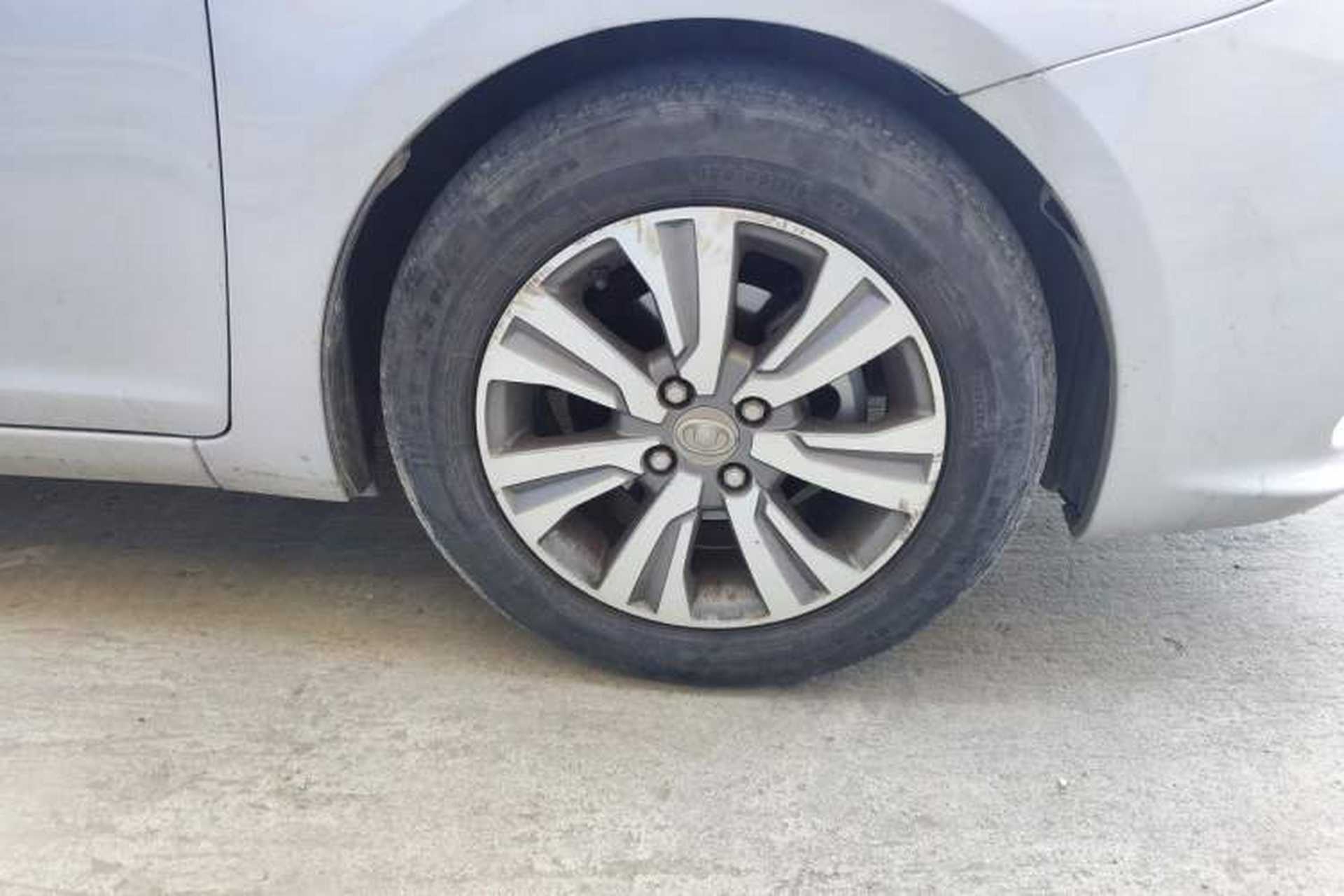 Used Great Wall C30 2015 1.5L Manual Luxury Model Right Front Wheel Hub