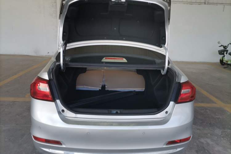 Used Great Wall C30 2015 1.5L AMT Luxury Model Trunk