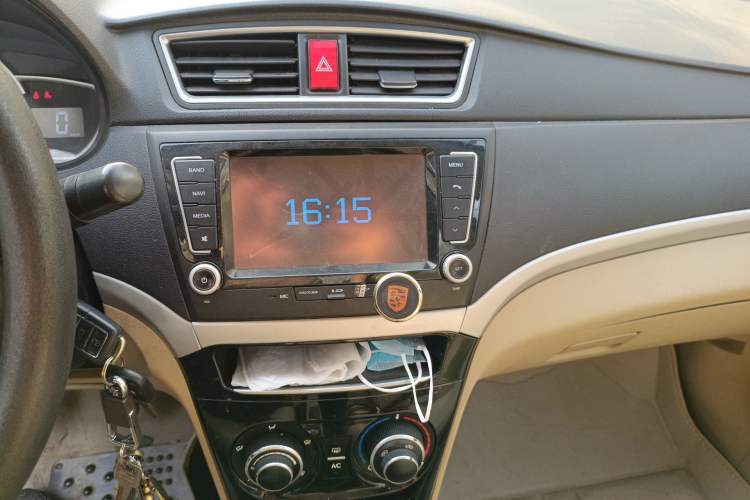 Used Great Wall C30 2015 Classic Edition 1.5L Manual Enjoyment Model Audio And AC Panel