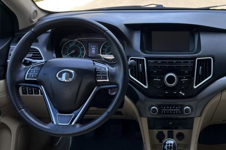 Used Great Wall C30 2015 1.5L Manual Luxury Model Audio And AC Panel