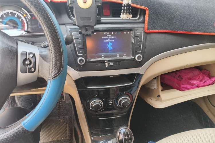 Used Great Wall C30 2015 Classic Edition 1.5L Manual Enjoyment Model Audio And AC Panel