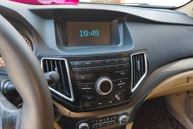 Used Great Wall C30 2015 1.5L Manual Luxury Model Audio And AC Panel