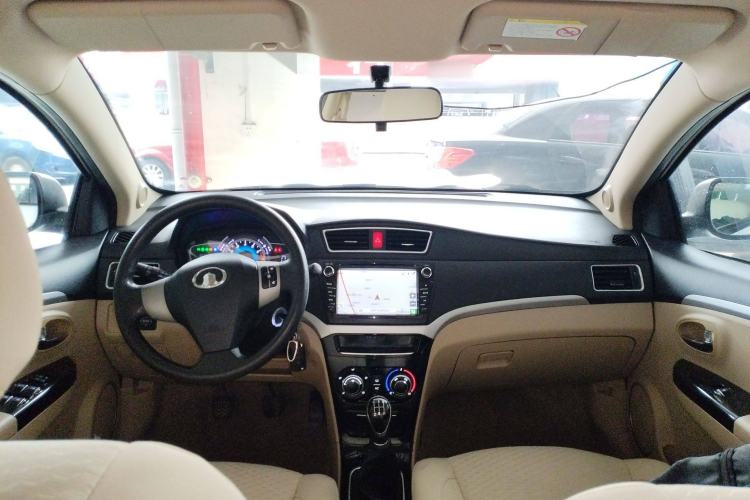 Used Great Wall C30 2015 Classic Edition 1.5L Manual Enjoyment Model Center Console