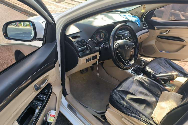 Used Great Wall C30 2015 1.5L AMT Luxury Model Driver Seat