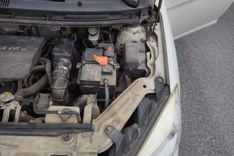 Used Great Wall C30 2015 1.5L Manual Luxury Model Engine Bay Left