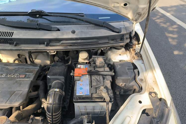 Used Great Wall C30 2015 1.5L AMT Luxury Model Engine Bay Left