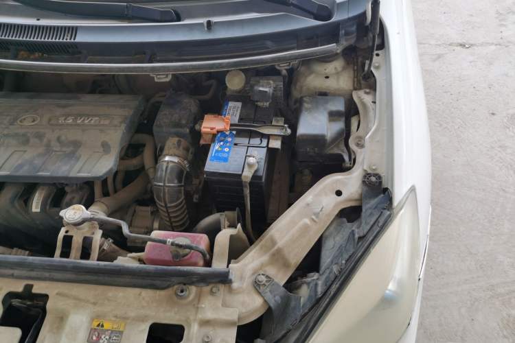 Used Great Wall C30 2015 1.5L AMT Comfort Model Engine Bay Left