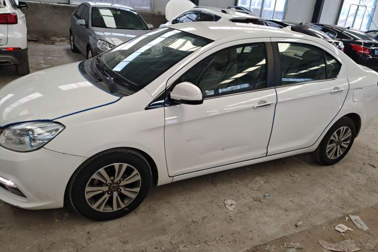 Used Great Wall C30 2015 1.5L Manual Luxury Model Exterior 3