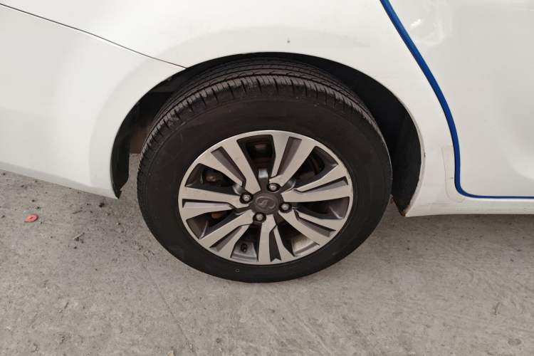 Used Great Wall C30 2015 1.5L Manual Luxury Model Exterior 8