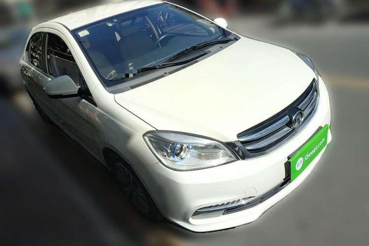 Used Great Wall C30 2015 1.5L AMT Luxury Model Front Right 45 Deg