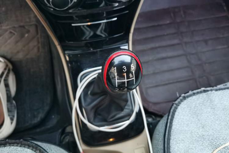 Used Great Wall C30 2015 Classic Edition 1.5L Manual Enjoyment Model Gear Lever