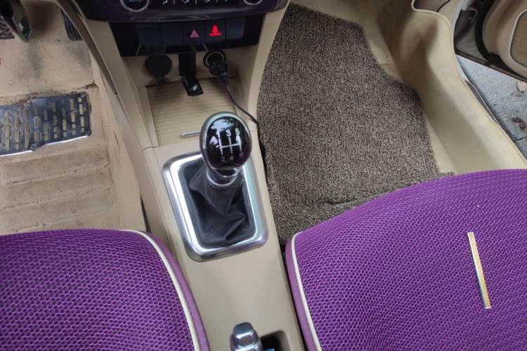 Used Great Wall C30 2015 1.5L Manual Luxury Model Gear Lever