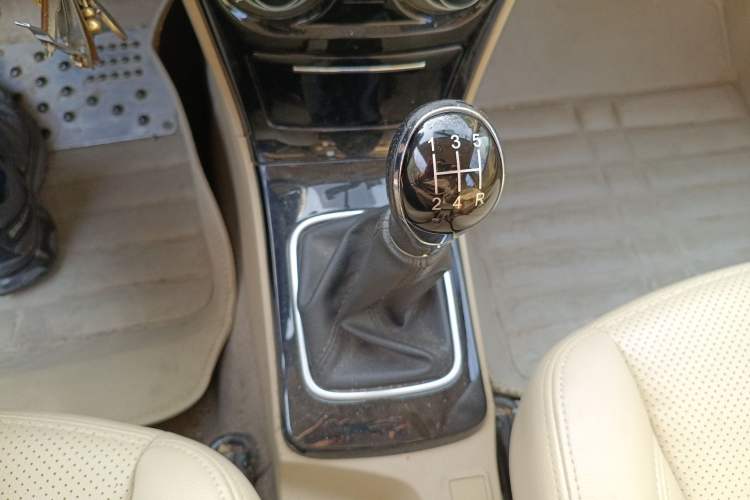 Used Great Wall C30 2015 Classic Edition 1.5L Manual Enjoyment Model Gear Lever