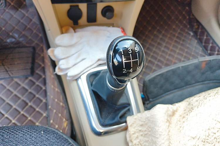 Used Great Wall C30 2015 1.5L Manual Luxury Model Gear Lever