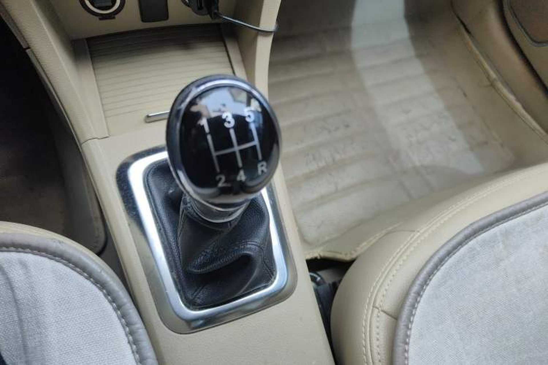 Used Great Wall C30 2015 1.5L Manual Luxury Model Gear Lever