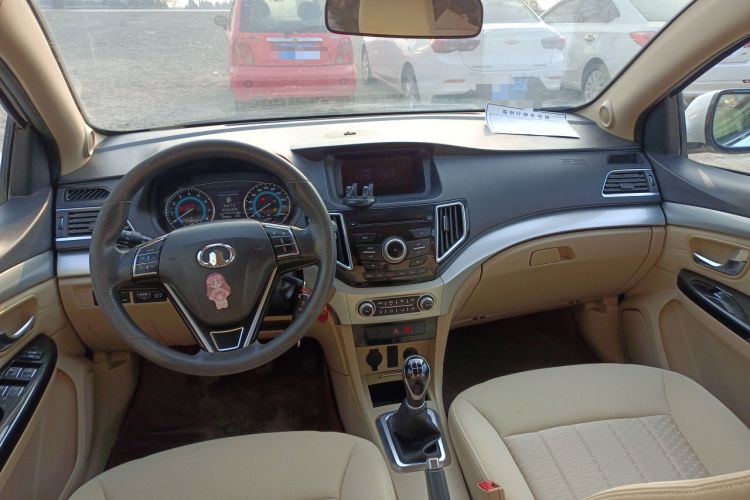 Used Great Wall C30 2015 1.5L Manual Comfort Model Interior 3