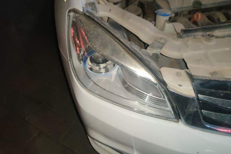 Used Great Wall C30 2015 1.5L Manual Comfort Model Right Front Headlight