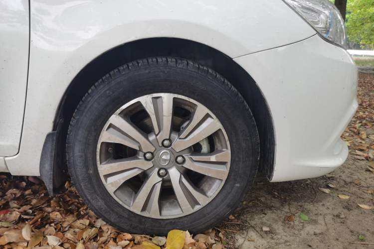 Used Great Wall C30 2015 1.5L Manual Luxury Model Right Front Wheel Hub