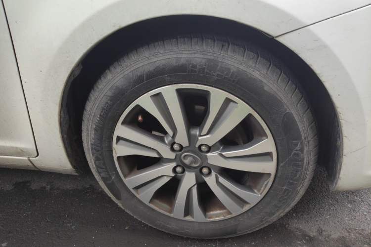 Used Great Wall C30 2015 1.5L Manual Luxury Model Right Front Wheel Hub