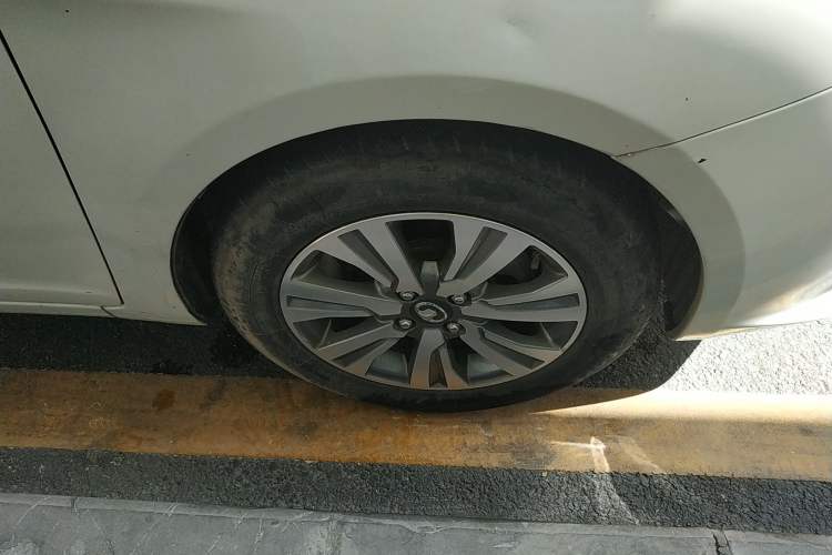 Used Great Wall C30 2015 1.5L AMT Luxury Model Right Front Wheel Hub