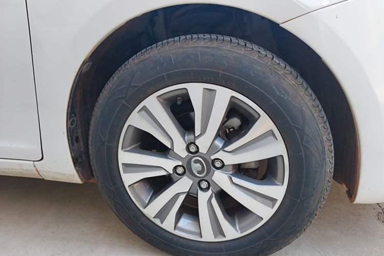 Used Great Wall C30 2015 1.5L Manual Luxury Model Right Front Wheel Hub