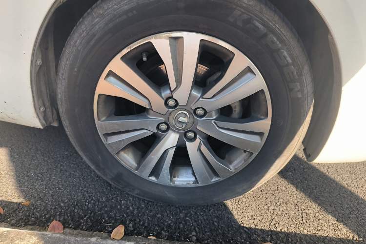 Used Great Wall C30 2015 1.5L AMT Luxury Model Right Front Wheel Hub