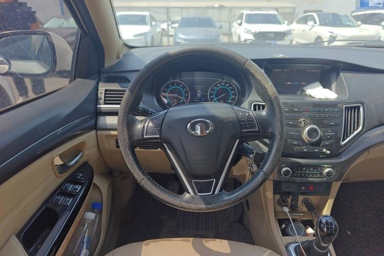 Used Great Wall C30 2015 1.5L Manual Luxury Model Steering Wheel