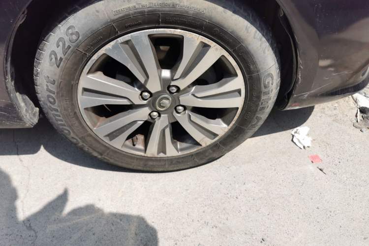 Used Great Wall C30 2016 1.5L Manual Comfort Model Right Front Wheel Hub