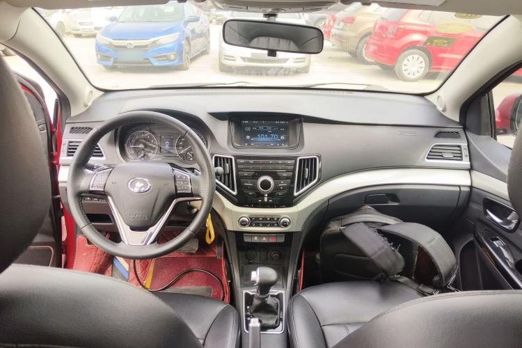 Used Great Wall C30 2016 1.5L AMT Luxury Model Center Console