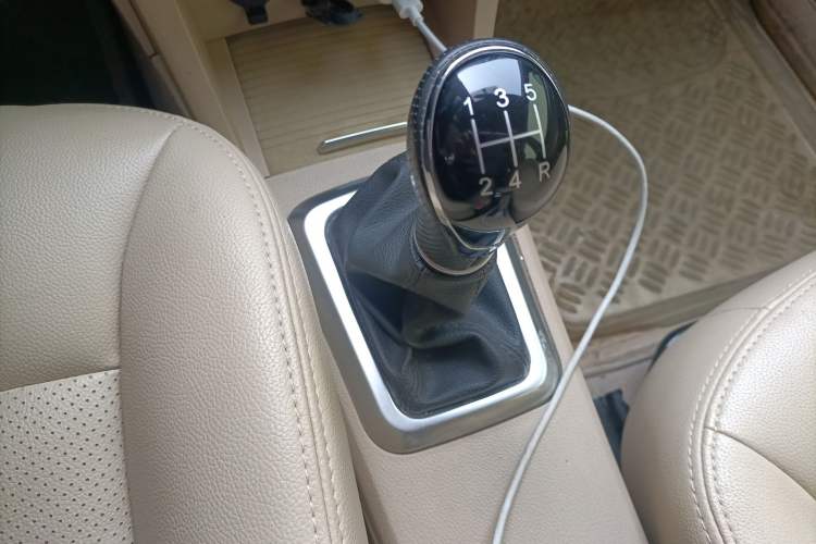 Used Great Wall C30 2016 1.5L Manual Comfort Model Gear Lever