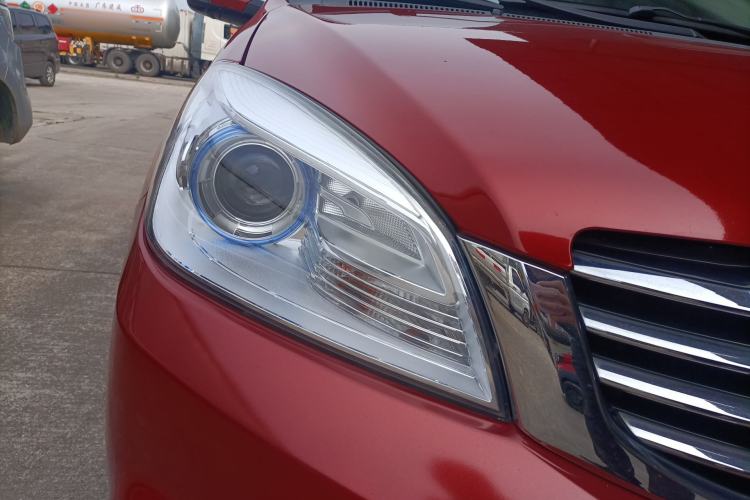 Used Great Wall C30 2016 1.5L Manual Comfort Model Right Front Headlight