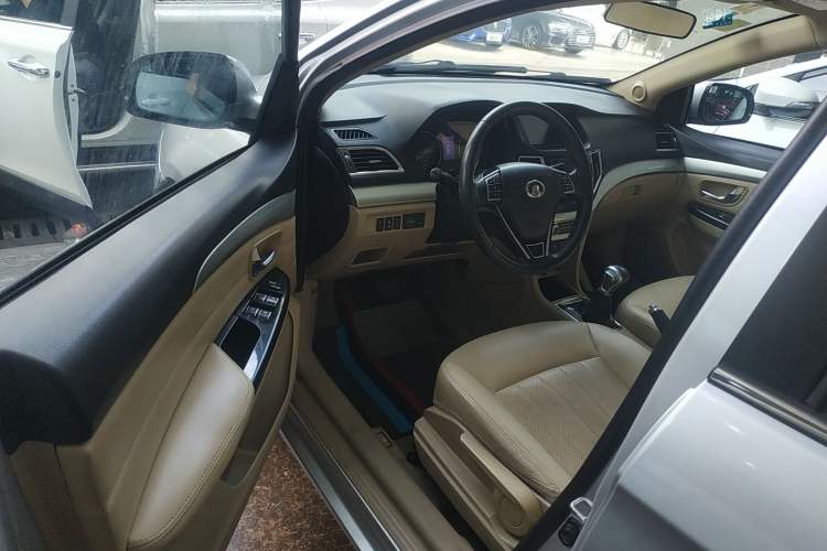 Used Great Wall C30 2016 1.5L AMT Comfort Model Driver Seat