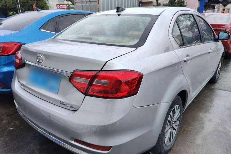 Used Great Wall C30 2016 1.5L AMT Comfort Model Exterior 3