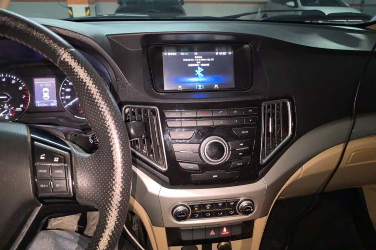 Used Great Wall C30 2016 1.5L Manual Comfort Model Audio And AC Panel