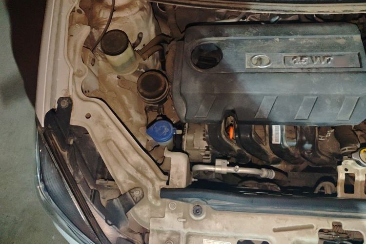 Used Great Wall C30 2016 1.5L AMT Luxury Model Engine Bay Right