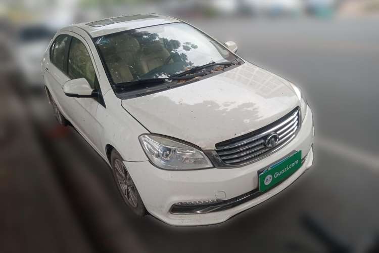 Used Great Wall C30 2016 1.5L Manual Luxury Model Front Right 45 Deg