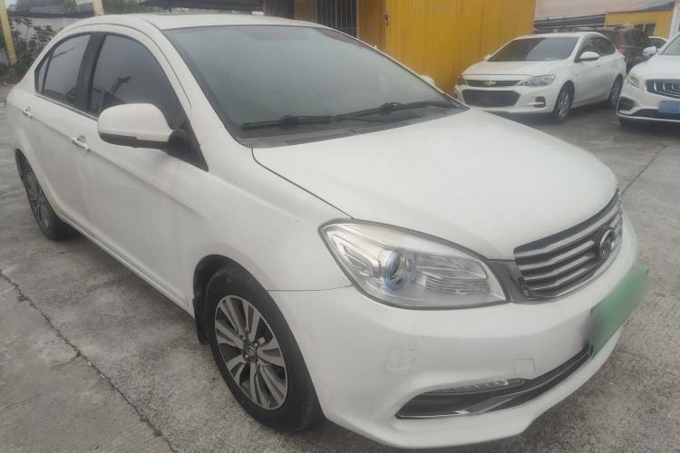 Used Great Wall C30 2016 1.5L AMT Luxury Model Front Right 45 Deg