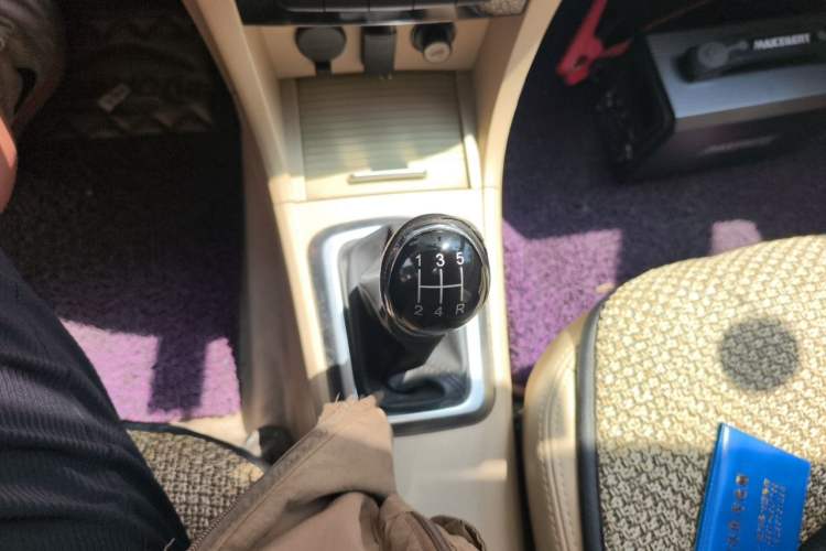 Used Great Wall C30 2016 1.5L Manual Luxury Model Gear Lever