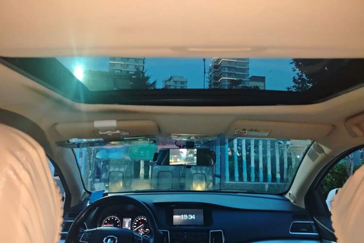 Used Great Wall C30 2016 1.5L AMT Luxury Model Headliner