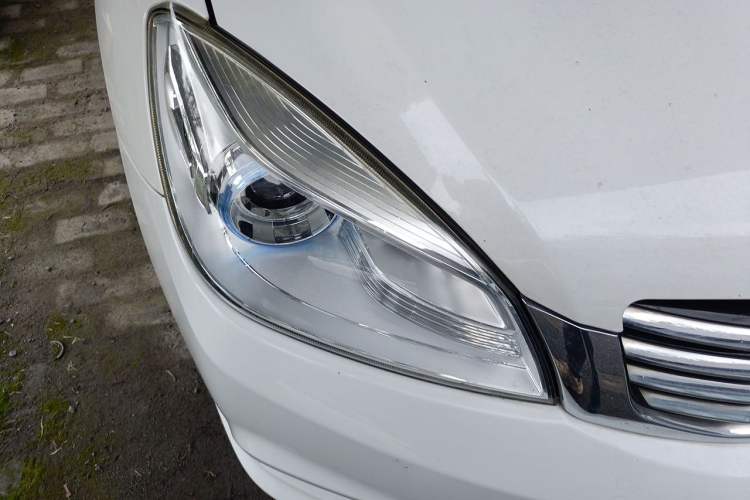 Used Great Wall C30 2016 1.5L AMT Luxury Model Right Front Headlight