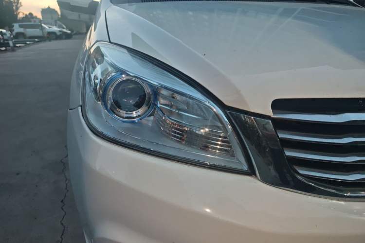 Used Great Wall C30 2016 1.5L AMT Luxury Model Right Front Headlight
